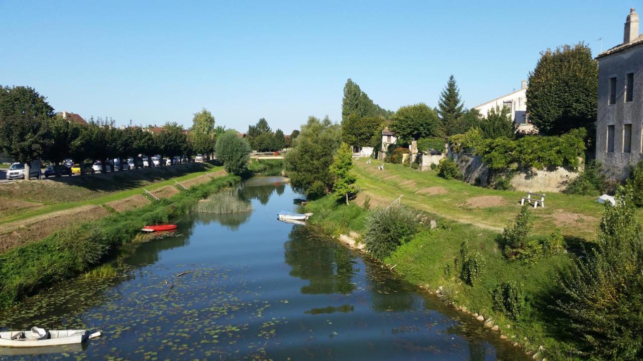 Doubs Sejour - Chambres Avec Petits Dejeuners En Suppl Verdun-sur-le-Doubs Luaran gambar